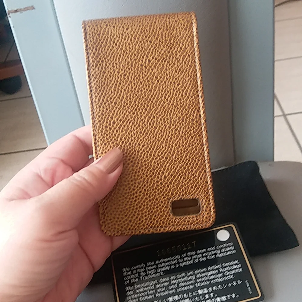 Authentic Chanel Caviar -iPhone 4 case wallet